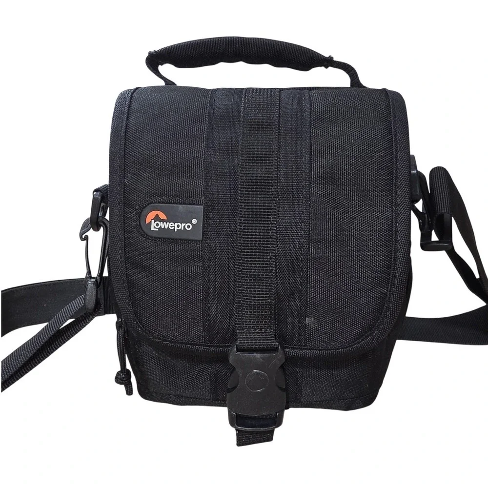 Lowepro Adventura 120 Black Camera Shoulder Bag Case Padded Nylon For DSLR‎ SLR